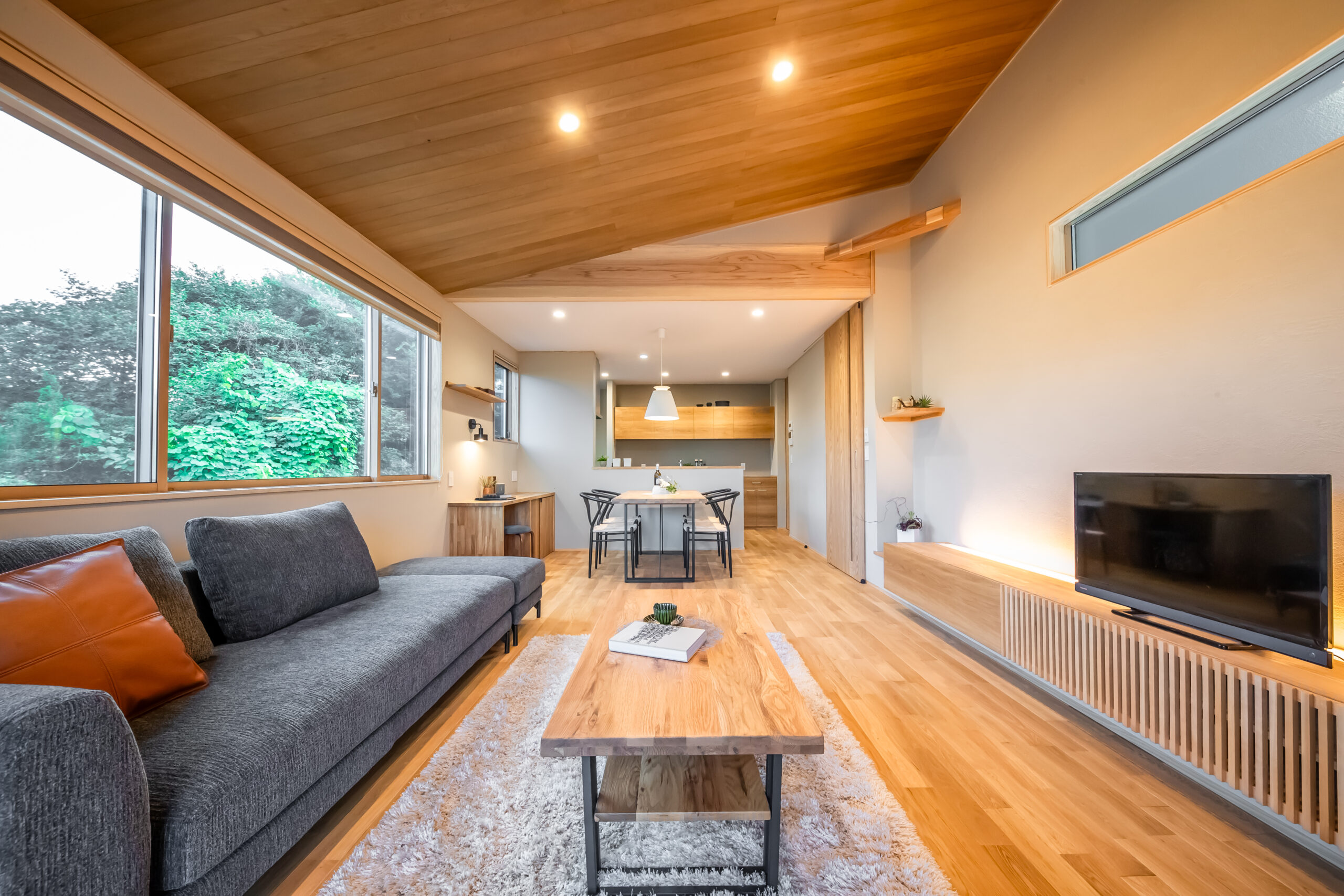 お洒落なガレージハウス