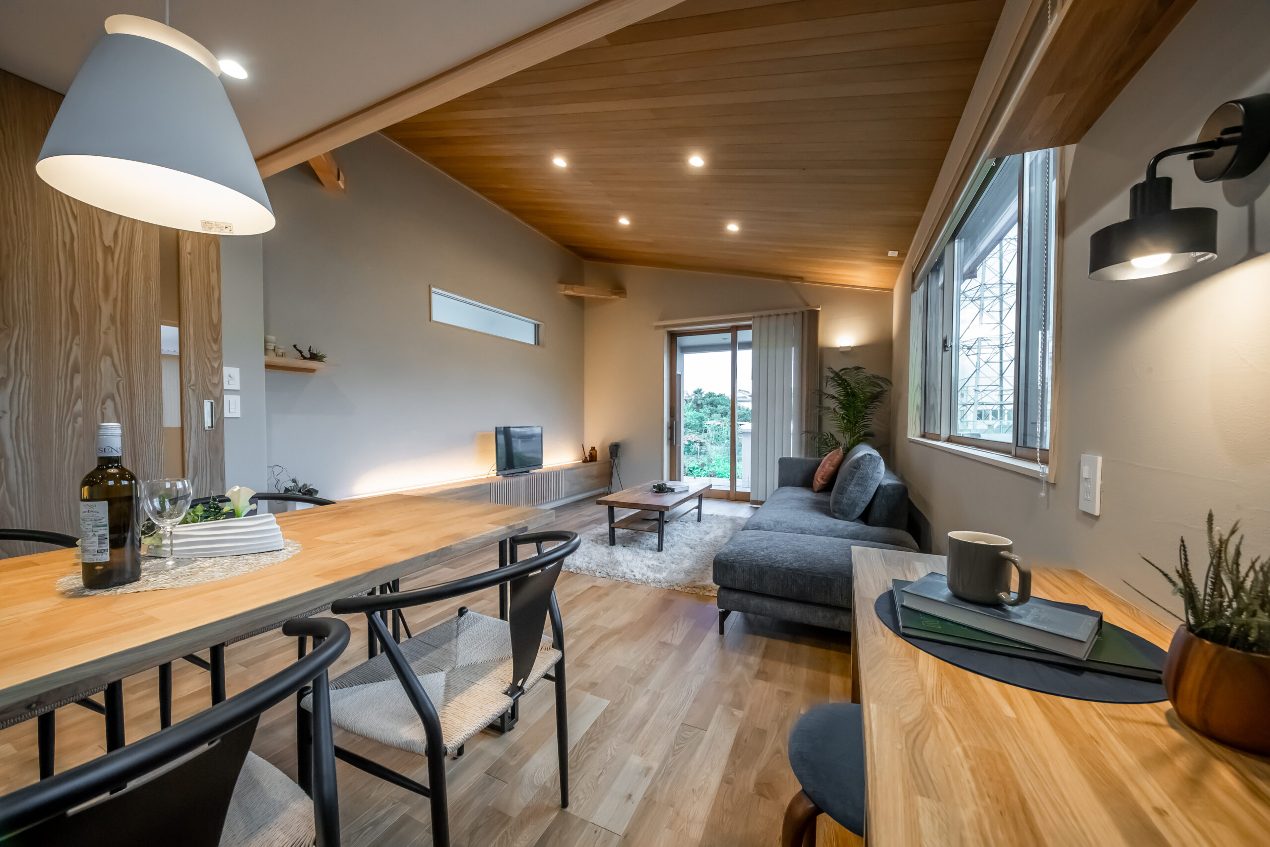 お洒落なガレージハウス